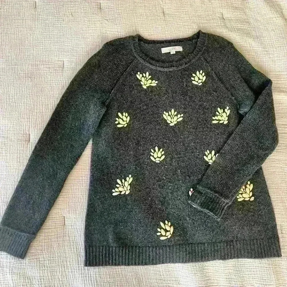 LOFT Charcoal Gunmetal Gray Oversized Embellished Sweater Pullover - Size M - Picture 6 of 10